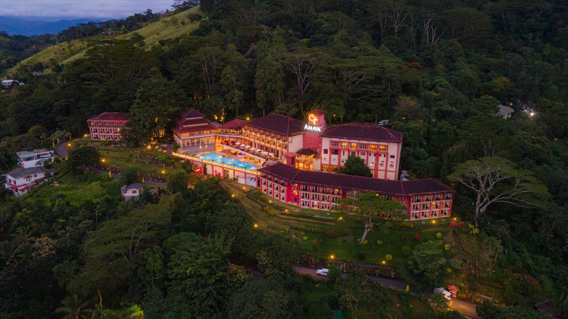 Amaya Hills - Kandy, a luxury hotel in Kandy