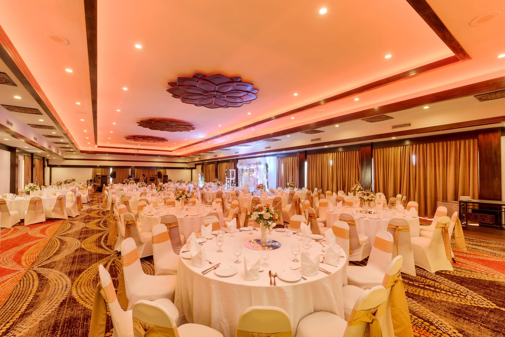 Large banquet hall at Amaya Hills Kandy prepared for wedding