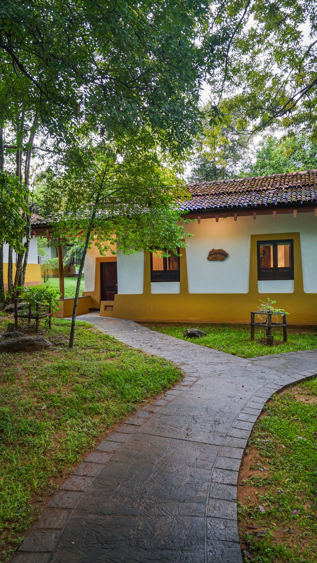 Exterior of a deluxe suite with plunge pool at Amaya Lake Dambulla