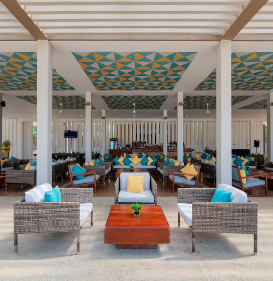 Outdoor seating at aqua bar at Amaya Beach Pasikudah